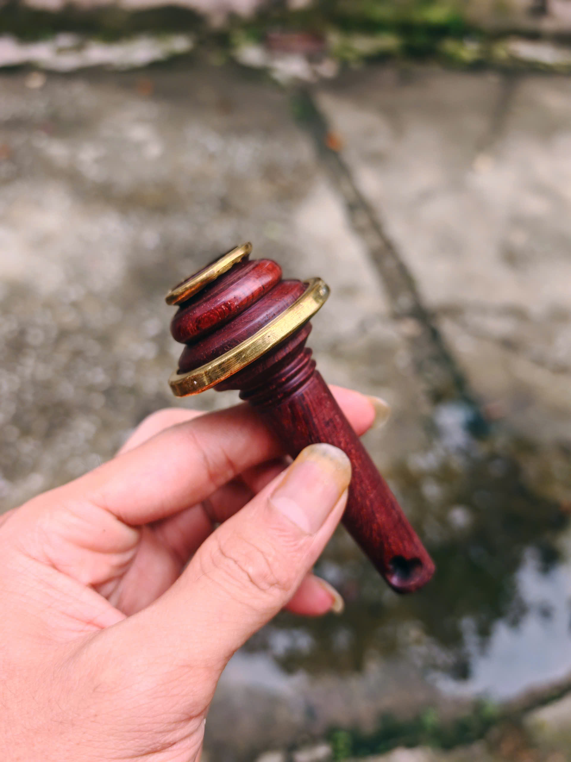 nõ điếu cày gỗ cẩm