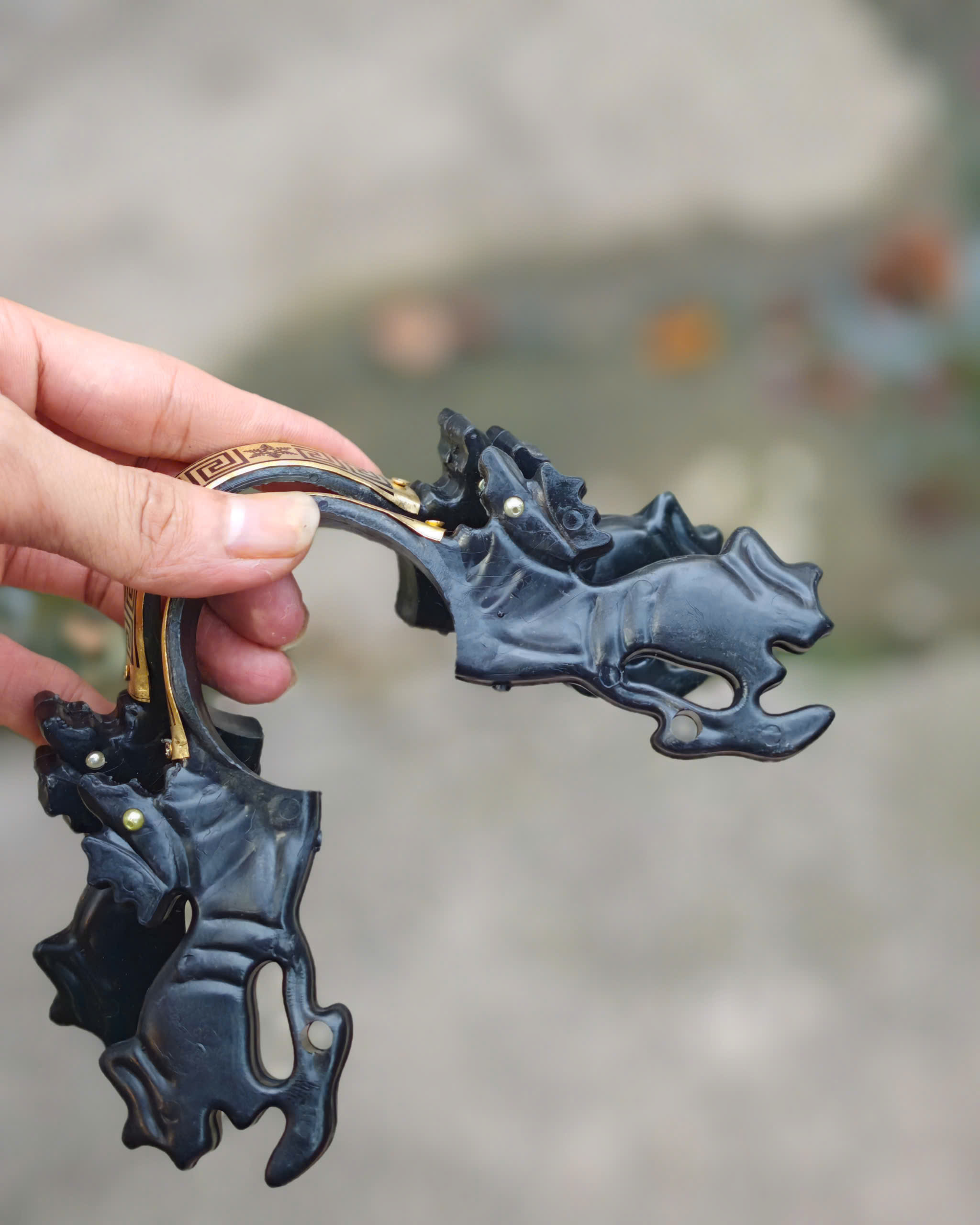 chân điếu cày